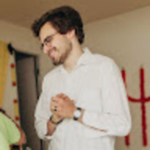 Meet your Posher, Adam